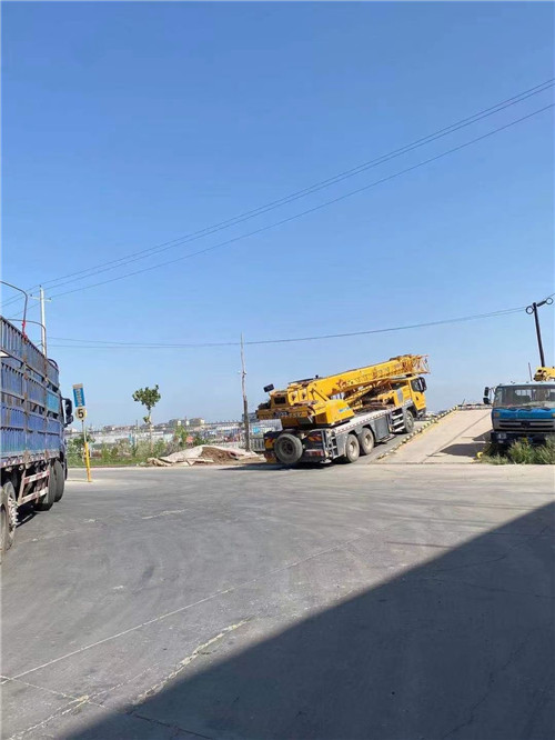 清远市25吨吊车的租赁价格大概是多少？