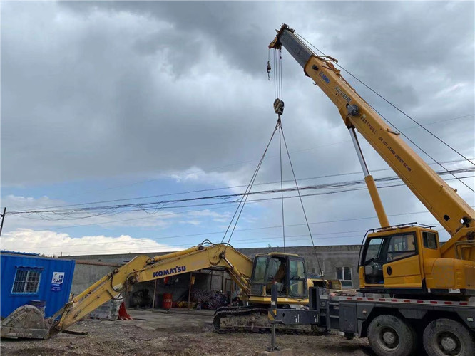 清远市25吨吊车的工作半径是多少？